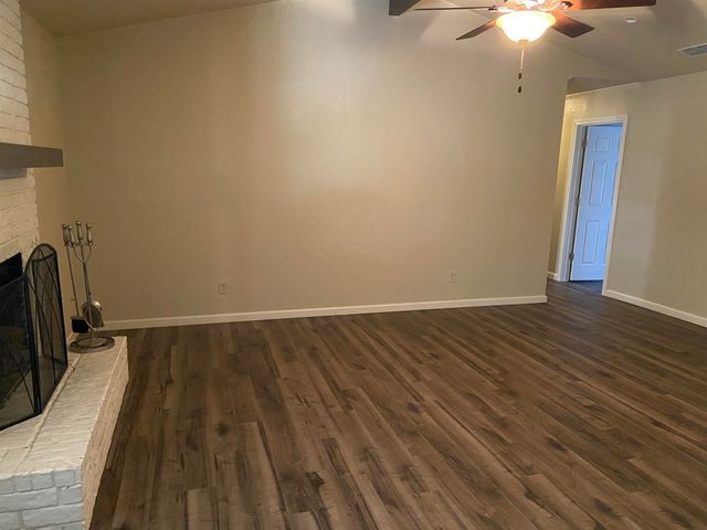 904 Victoria Dr., Longview, TX 75604