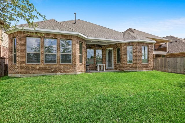 50 Wyatt Oaks Drive, The Woodlands, TX 77375