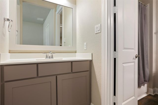 50 Wyatt Oaks Drive, The Woodlands, TX 77375