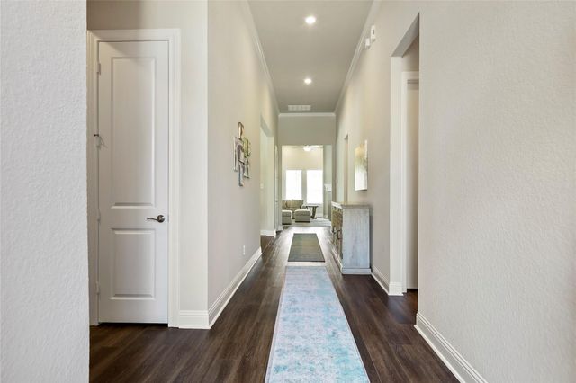 50 Wyatt Oaks Drive, The Woodlands, TX 77375
