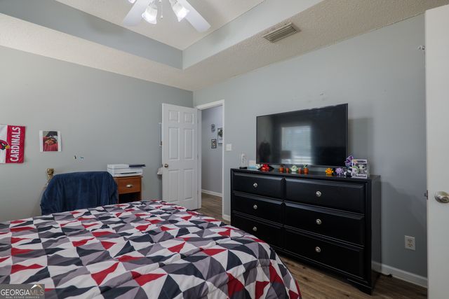 212 Hilltop Circle, Valdosta, GA 31602