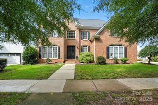 16135 Hallaton Drive, Huntersville, NC 28078