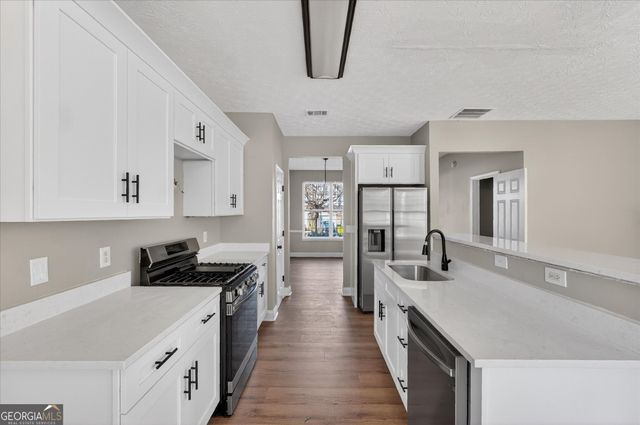 3621 Hutchinson Trace Drive, Cumming, GA 30040