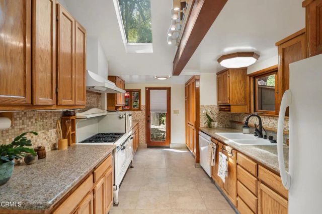481 Woodland Drive, Sierra Madre, CA 91024