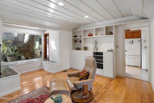 481 Woodland Drive, Sierra Madre, CA 91024