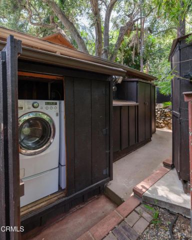 481 Woodland Drive, Sierra Madre, CA 91024