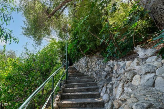 481 Woodland Drive, Sierra Madre, CA 91024