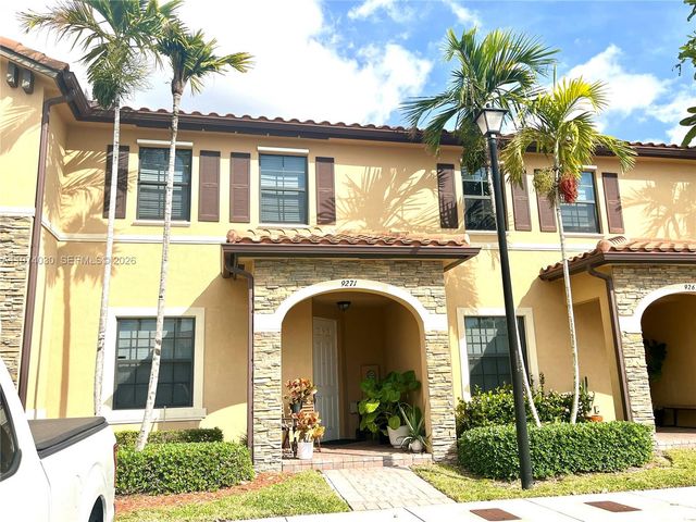 9271 W 33rd Ln, Hialeah, FL 33018
