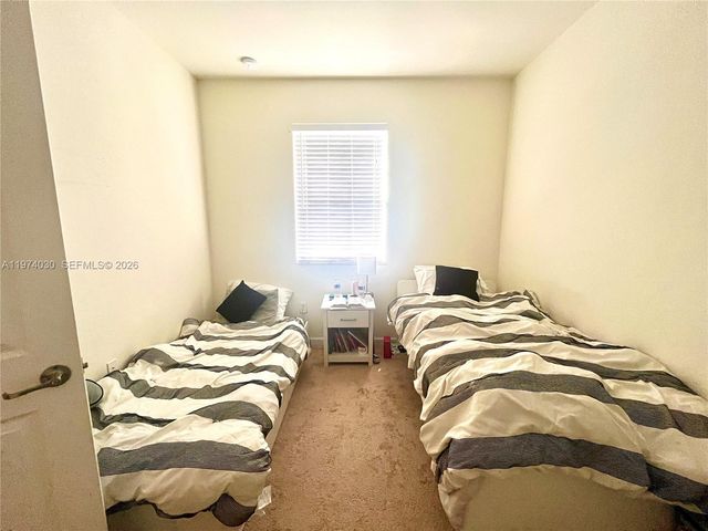 9271 W 33rd Ln, Hialeah, FL 33018