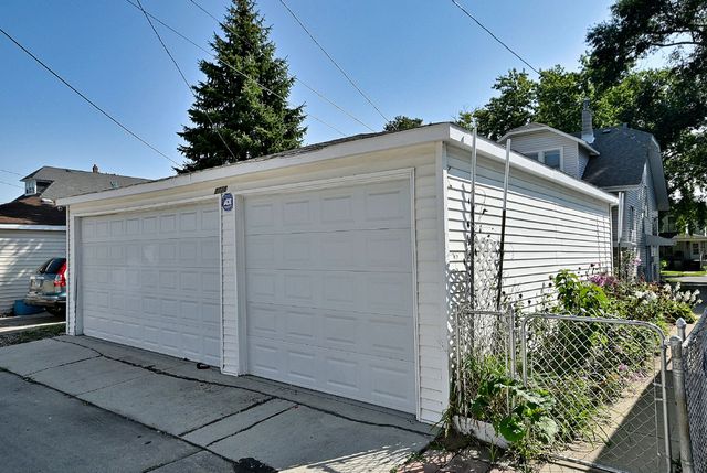 2726 S 60th Court, Cicero, IL 60804