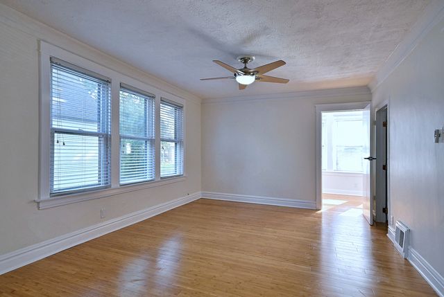 2726 S 60th Court, Cicero, IL 60804