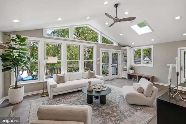 3147 TENNYSON ST NW, Washington, DC 20015