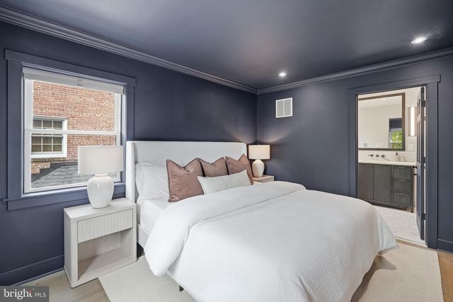 3147 TENNYSON ST NW, Washington, DC 20015
