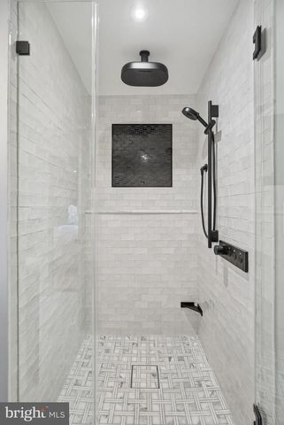 3147 TENNYSON ST NW, Washington, DC 20015