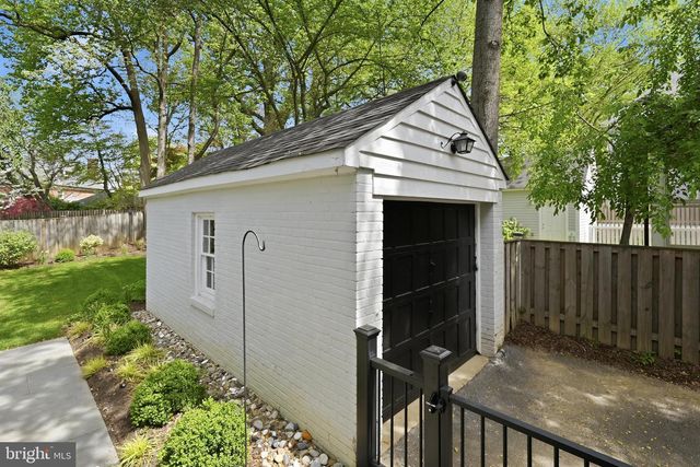 3147 TENNYSON ST NW, Washington, DC 20015