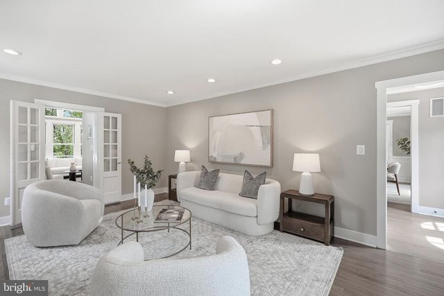 3147 TENNYSON ST NW, Washington, DC 20015