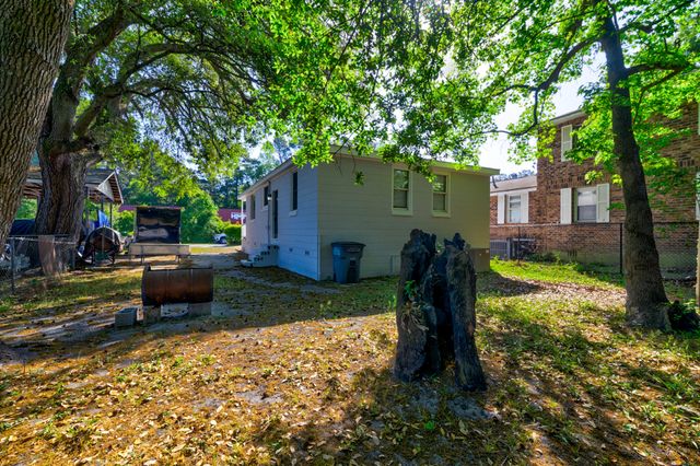 5877 Kirkwood Avenue, North Charleston, SC 29406