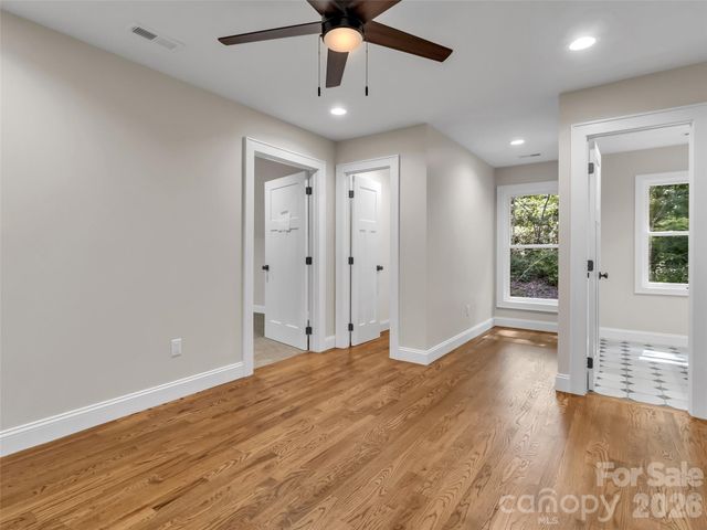 146 Bradford Park, Clyde, NC 28721