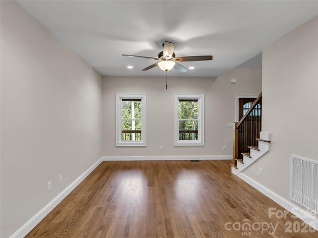 146 Bradford Park, Clyde, NC 28721