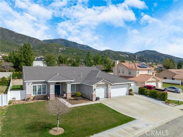 3248 Greystone, San Bernardino, CA 92407