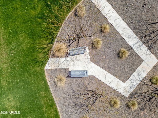 2323 E LEVI Drive, Phoenix, AZ 85040