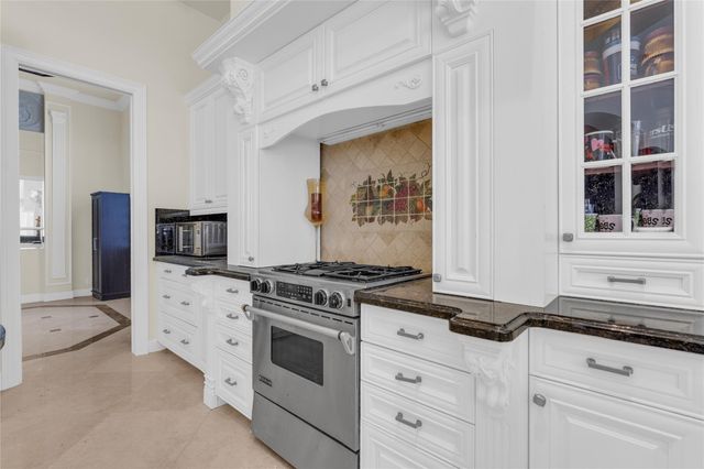 16267 Bristol Pointe Drive, Delray Beach, FL 33446