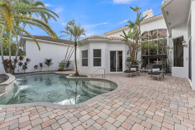 16267 Bristol Pointe Drive, Delray Beach, FL 33446