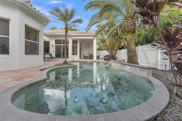 16267 Bristol Pointe Drive, Delray Beach, FL 33446