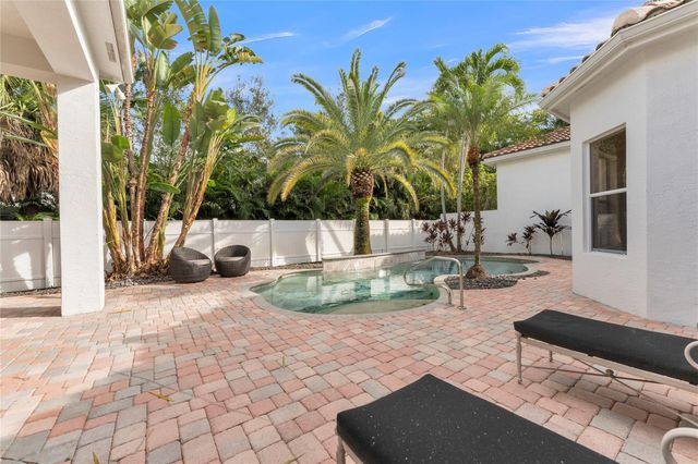 16267 Bristol Pointe Drive, Delray Beach, FL 33446