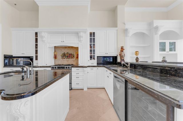 16267 Bristol Pointe Drive, Delray Beach, FL 33446