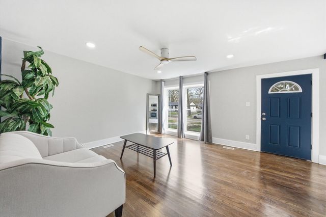 21618 Gailine Avenue, Sauk Village, IL 60411