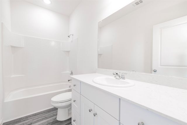 772 Wellington Drive, Lavon, TX 75166