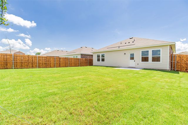 772 Wellington Drive, Lavon, TX 75166