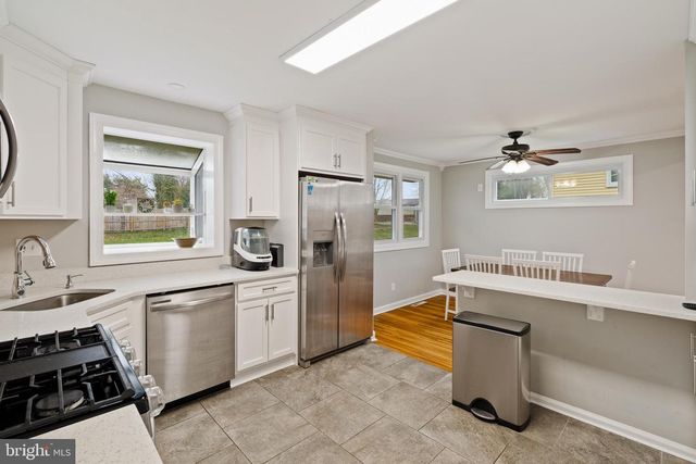 114 N VALLEYBROOK RD, Cherry Hill, NJ 08034