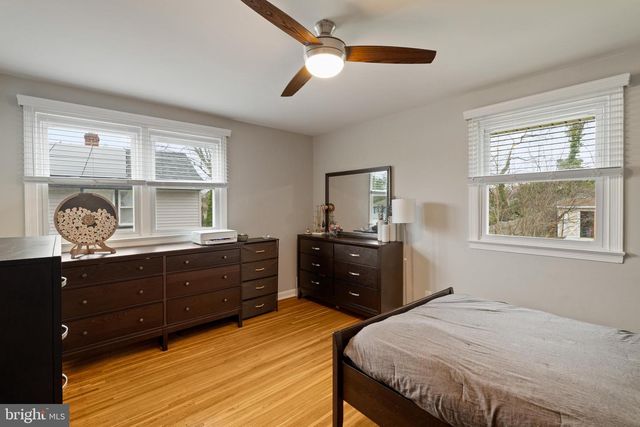 114 N VALLEYBROOK RD, Cherry Hill, NJ 08034