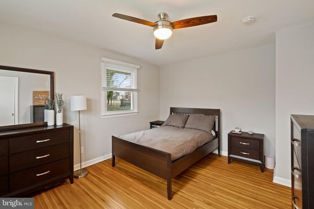 114 N VALLEYBROOK RD, Cherry Hill, NJ 08034