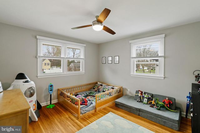 114 N VALLEYBROOK RD, Cherry Hill, NJ 08034