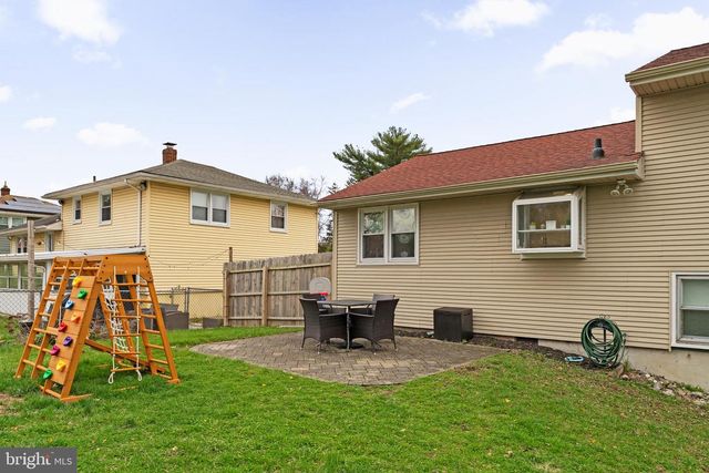 114 N VALLEYBROOK RD, Cherry Hill, NJ 08034