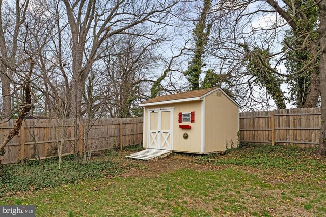 114 N VALLEYBROOK RD, Cherry Hill, NJ 08034