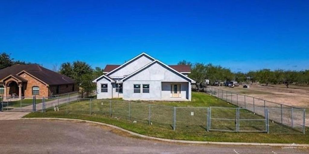 5415 Pancho Villa Drive, Edinburg, TX 78542