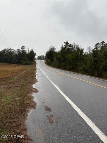 4593 Meadowview Road, Marianna, FL 32446