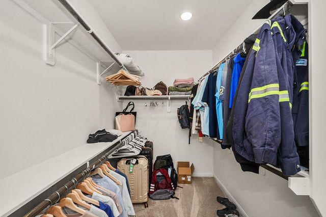 418 Wellshire Drive, West Columbia, TX 77486