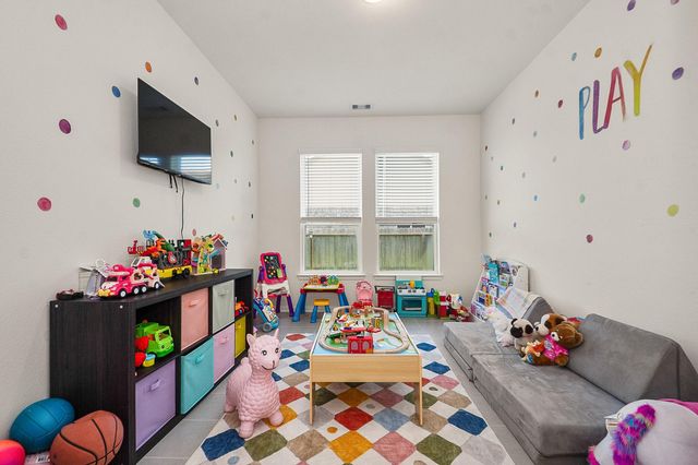 418 Wellshire Drive, West Columbia, TX 77486