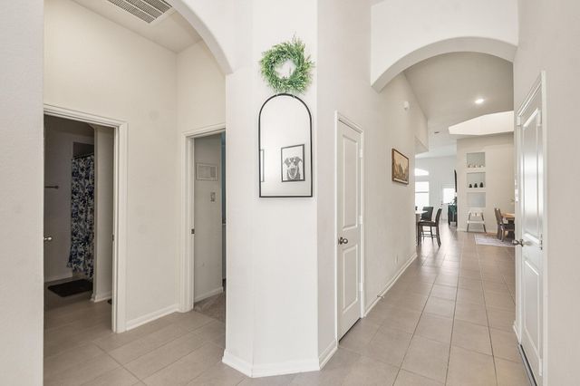 418 Wellshire Drive, West Columbia, TX 77486