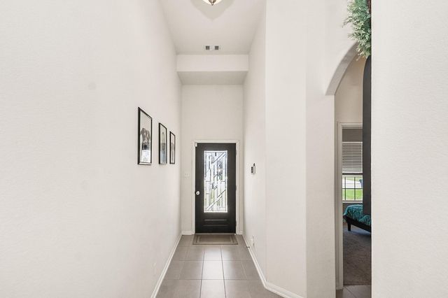 418 Wellshire Drive, West Columbia, TX 77486