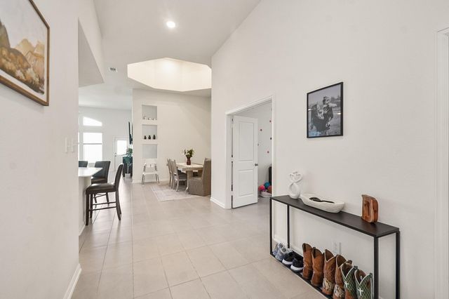 418 Wellshire Drive, West Columbia, TX 77486