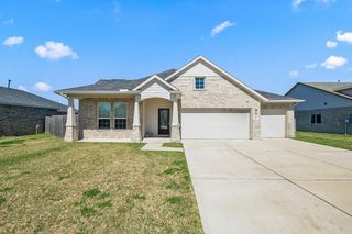 418 Wellshire Drive, West Columbia, TX 77486