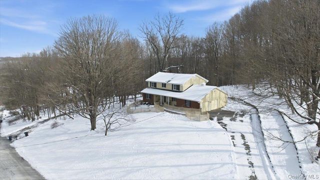 15 Lake Gilead Road, Carmel, NY 10512