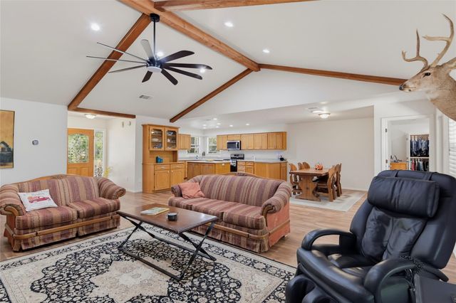 1223 Old Homestead, Seguin, TX 78155