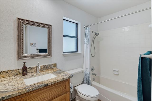 1223 Old Homestead, Seguin, TX 78155